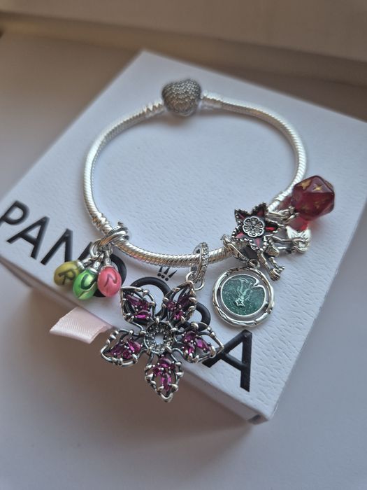 Charmuri stranger things noi diferite modele  din argint S925 ALE