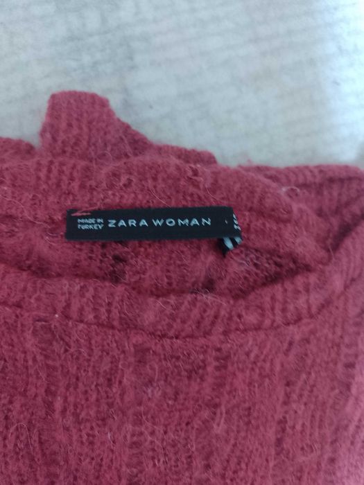 Нови плетени блузи Zara