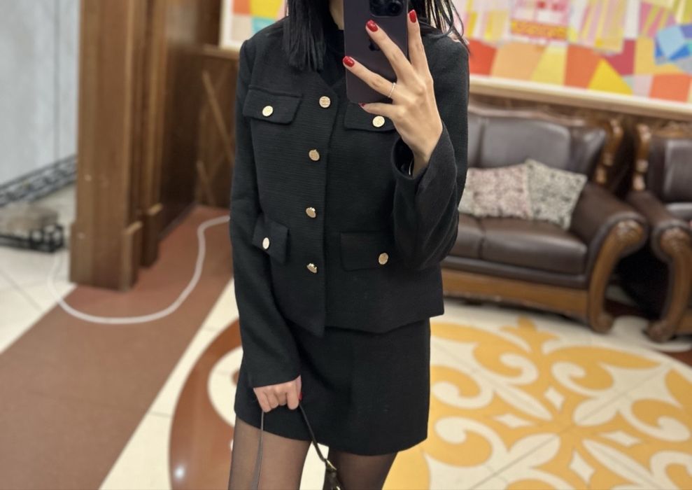 Твидовый пиджак с юбкой Lichi