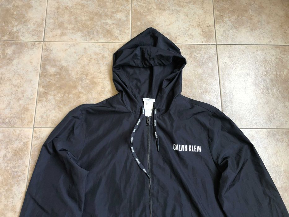 Calvin Klein ветровка яке размер М