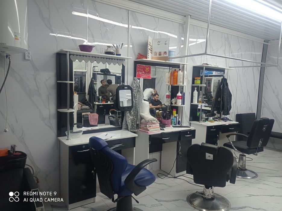 Салон на самал базаре продается