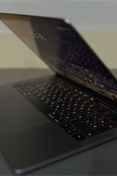 Macbook pro с TouchBar/Touch Id