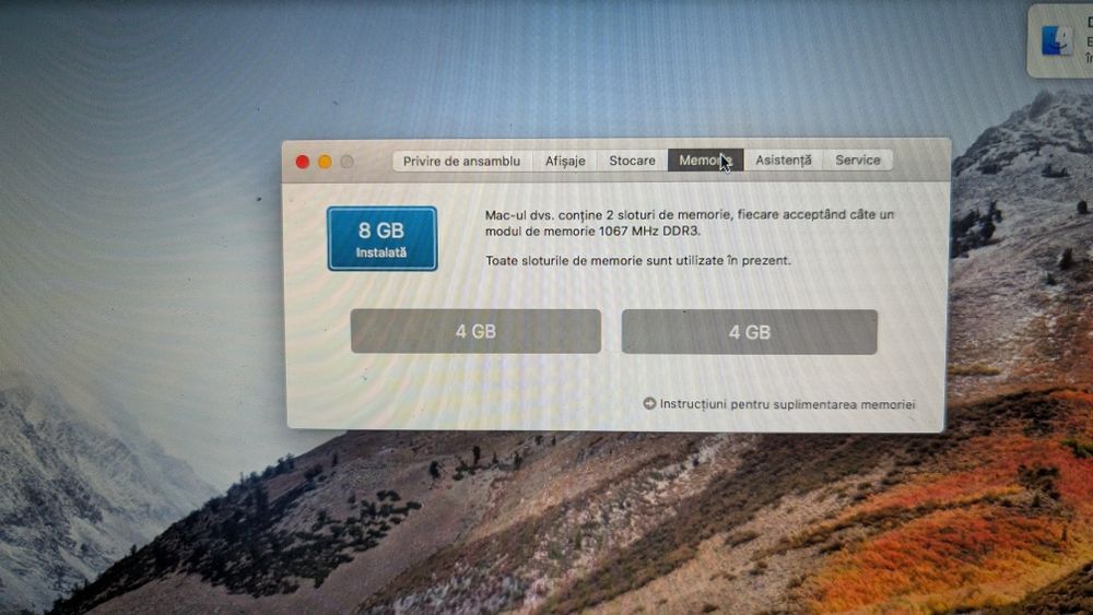 MacBook Pro 2010, 15 inch, i7 620m CITITI DESCRIEREA