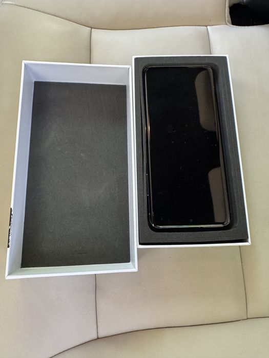 Samsung Galaxy S20 нов