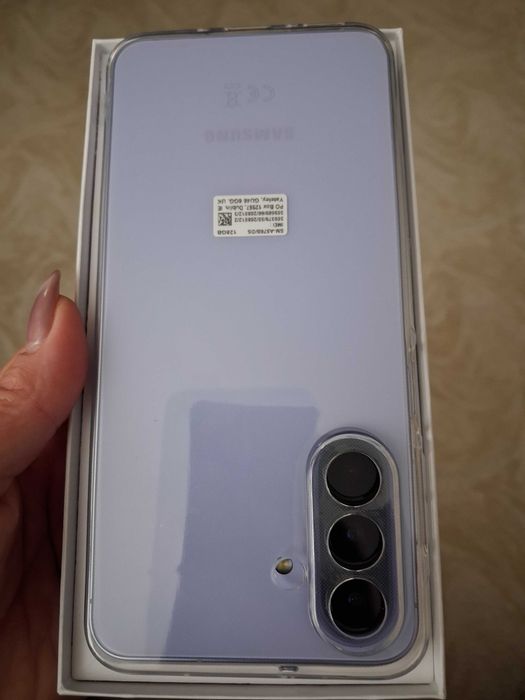 Samsung Galaxy A57 нов