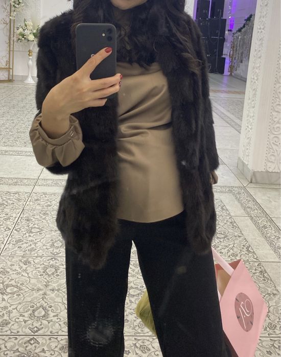 Продам шубу автоледи новая