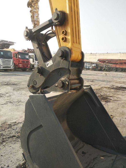 Экскаватор колёсный  Sinomach 80W Ковш сиғими: 0,3 м³