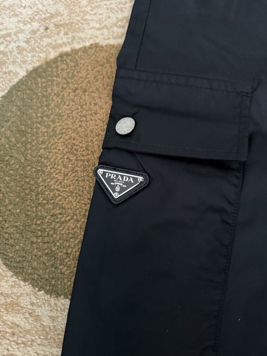 Pantaloni Scurti Prada Re-Nylon, noi, L