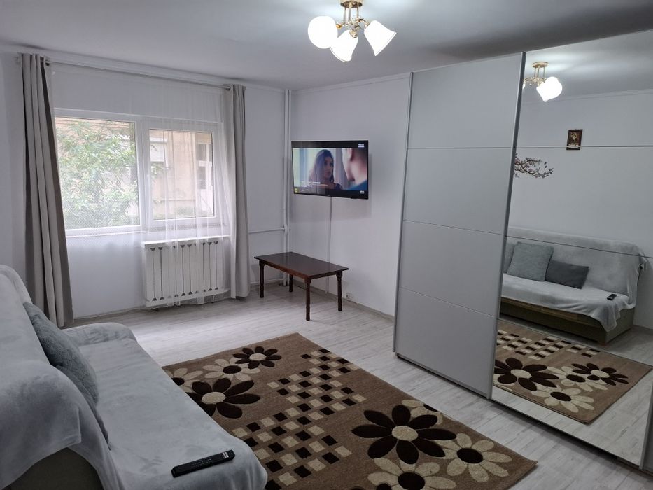Apartament 2 camere de închiriat PB PARTER  330 EURO