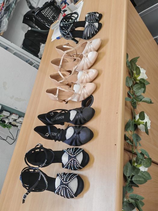 Pantofi de dans, piele/ satin