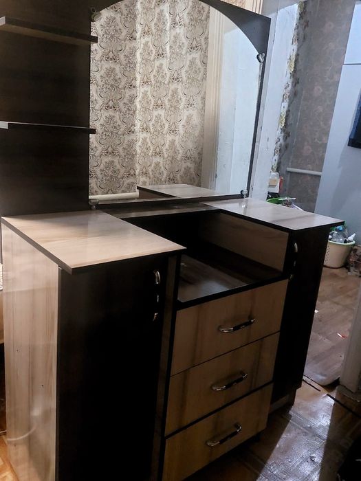 Трюмо состояние хорошее