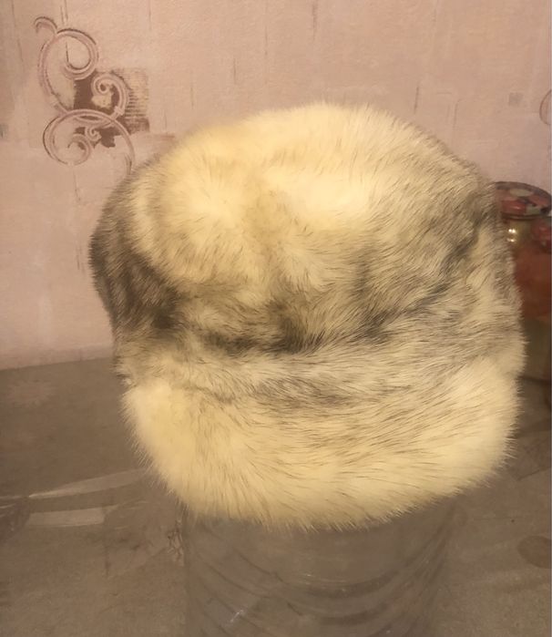 Шапки женские разные