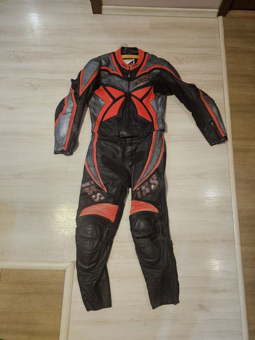 Екип от 2 част IXS 52(L) размер