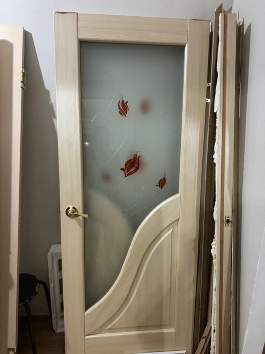 Продам межкомнатную дверь