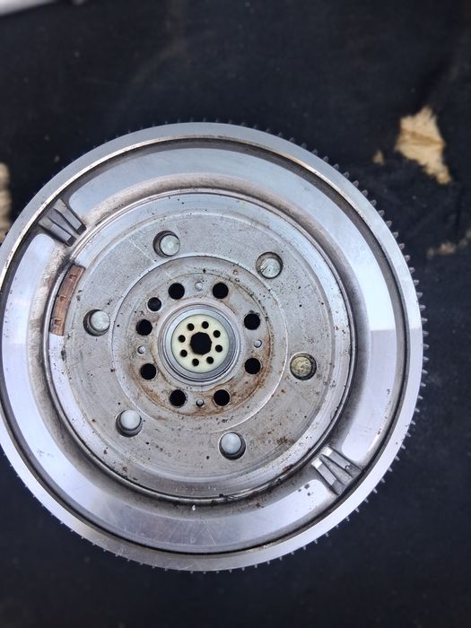 Демпферен маховик от хюндай санта фе 1,2.0 црди 113к.с ,santa fe 1