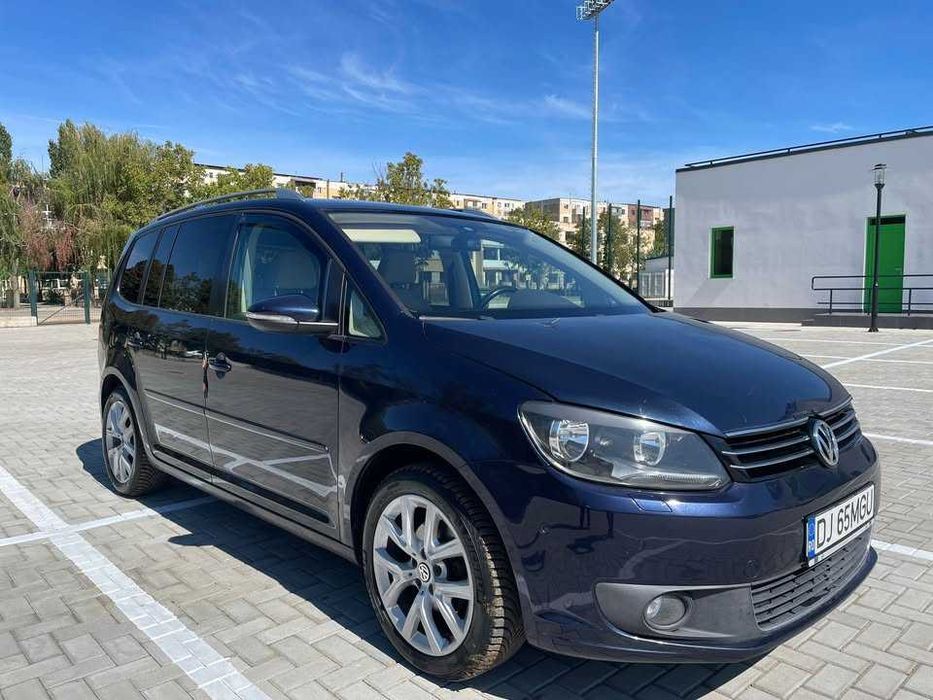VOLKSWAGEN Touran 2011 — imagine 2