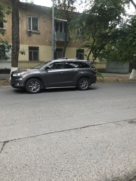 Продам Toyota Highlander