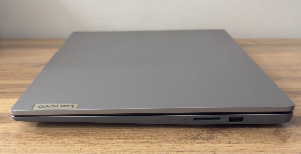 Ноутбук Lenovo IdeaPad Slim 3