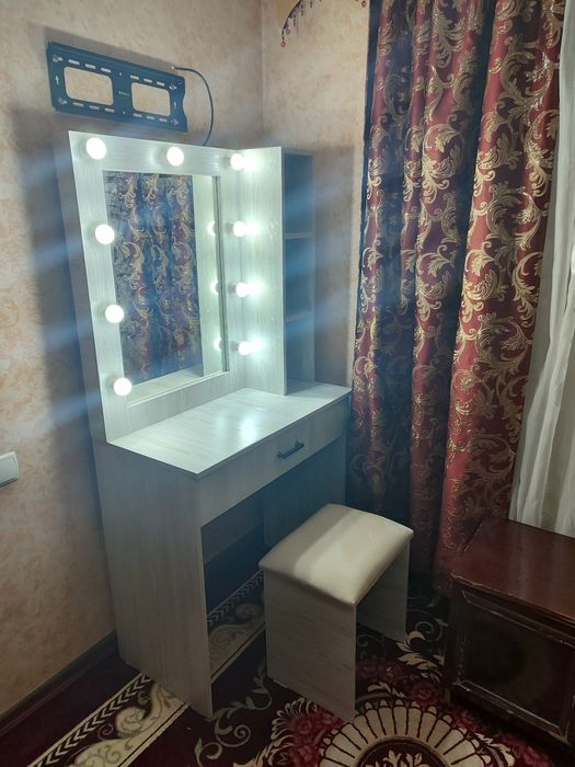 Тримо, туалетная столы,