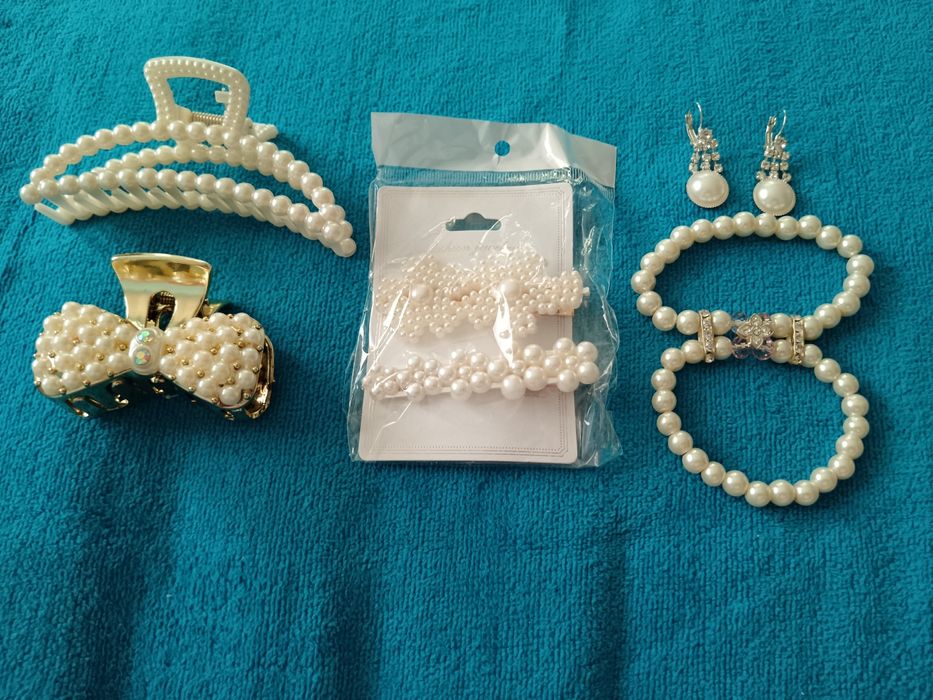 Vând Set Perle Mireasă Noi