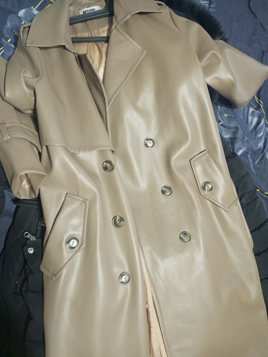 Продам  Плащ  женский