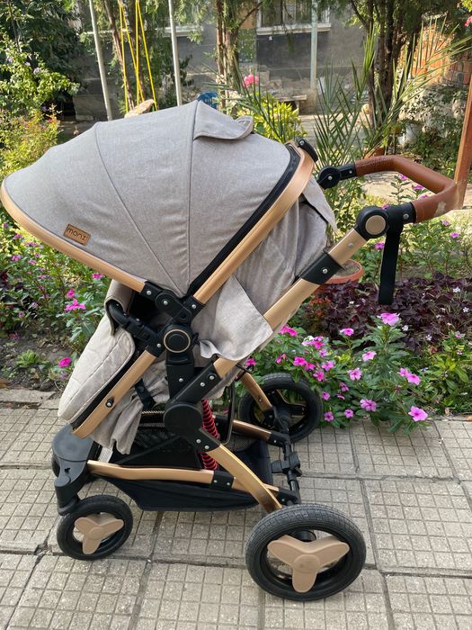 Бебешка количка с комбиниран кош и кошче