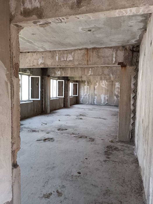 Здания с земельным участком