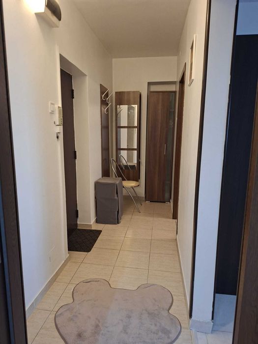 Apartament o camera - zona Nicolina