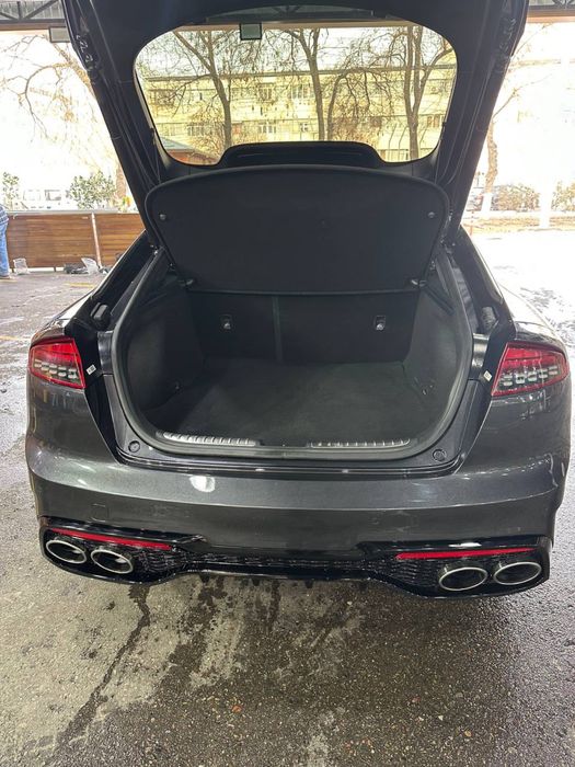 Продает KIA STINGER 2023 3.3