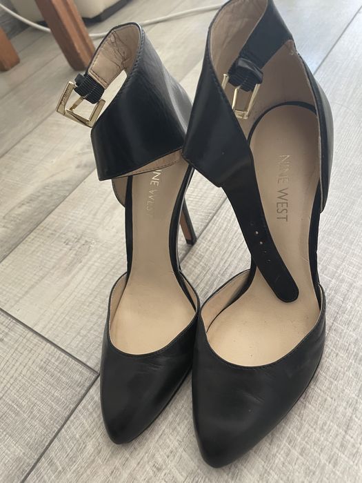 Туфли на каблуках