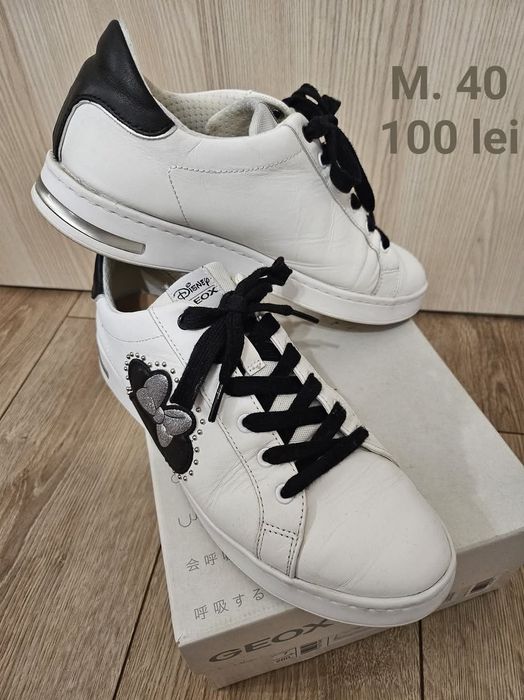 Pantofi, ghete, teniși