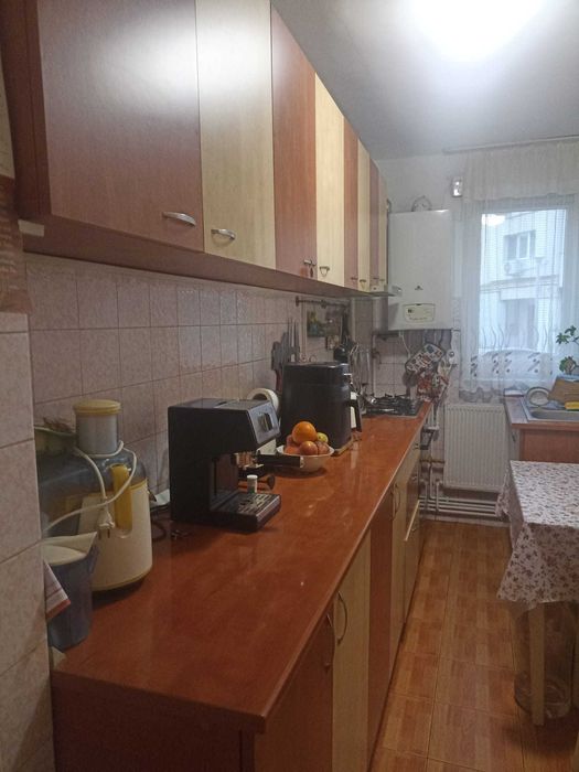 Vând apartament cu 3 camere, ultracentral