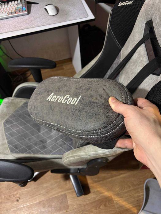 Продам кресло игровое aerocool