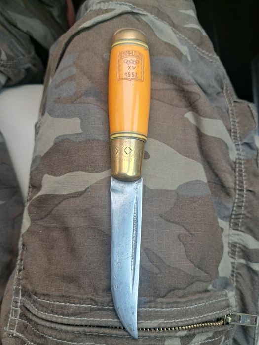 Това е възпоменателен нож puukko за XV летни олимпийски игри в Хелзинк