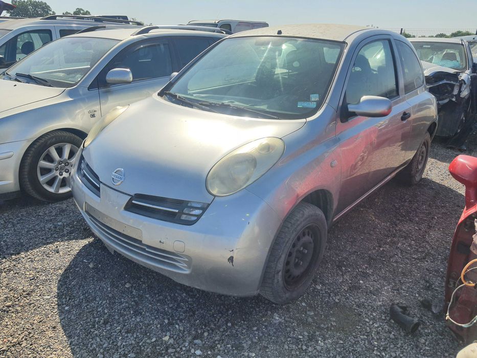 На части! Nissan Micra 1.2i