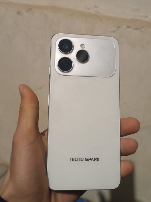 Tecno spark 40  128 gb