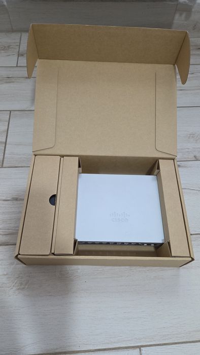 Switch Nou Cisco Meraki MS120-8LP PoE