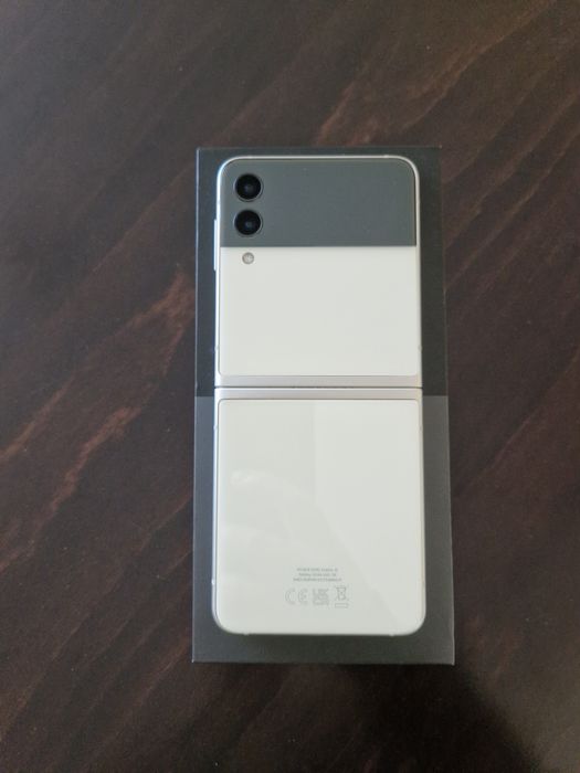 Samsung Galaxy Z Flip 3 5G