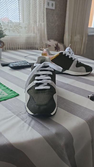 Дамски обувки номер 37