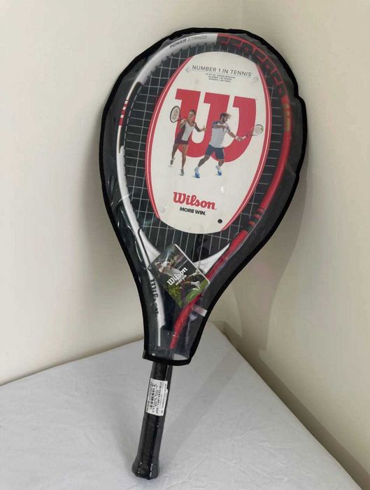 Wilson tennis roketkasi