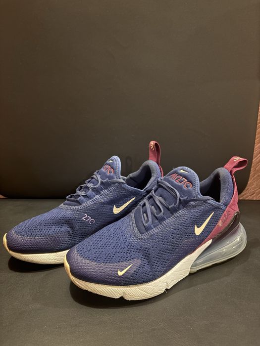 Дамски маратонки NIKE AiIR MAX 270