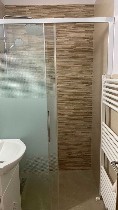 Inchiriez apartament 3 camere complet mobilat si utilat,recent renovat-Zona Mihai Viteazu Sibiu