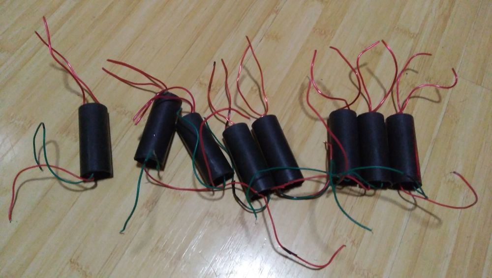 Convertor tensiune de la  5-6v la 300.000v