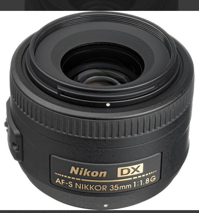 Объектив Nikon AF-S DX NIKKOR 35mm f/1.8G