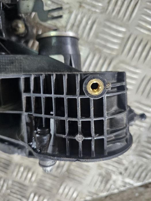 Galerie admisie cu clapete A6510900037 Mercedes-Benz E-Class W212 [200