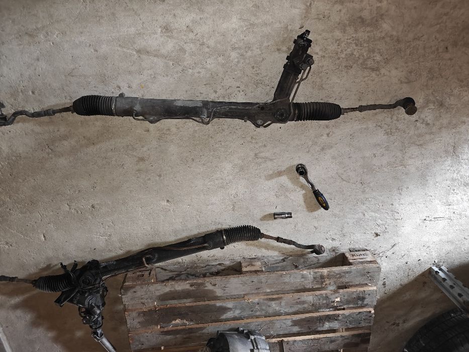 Casetă direcție hidulica BMW X5 X6 e70 e71 volan stânga