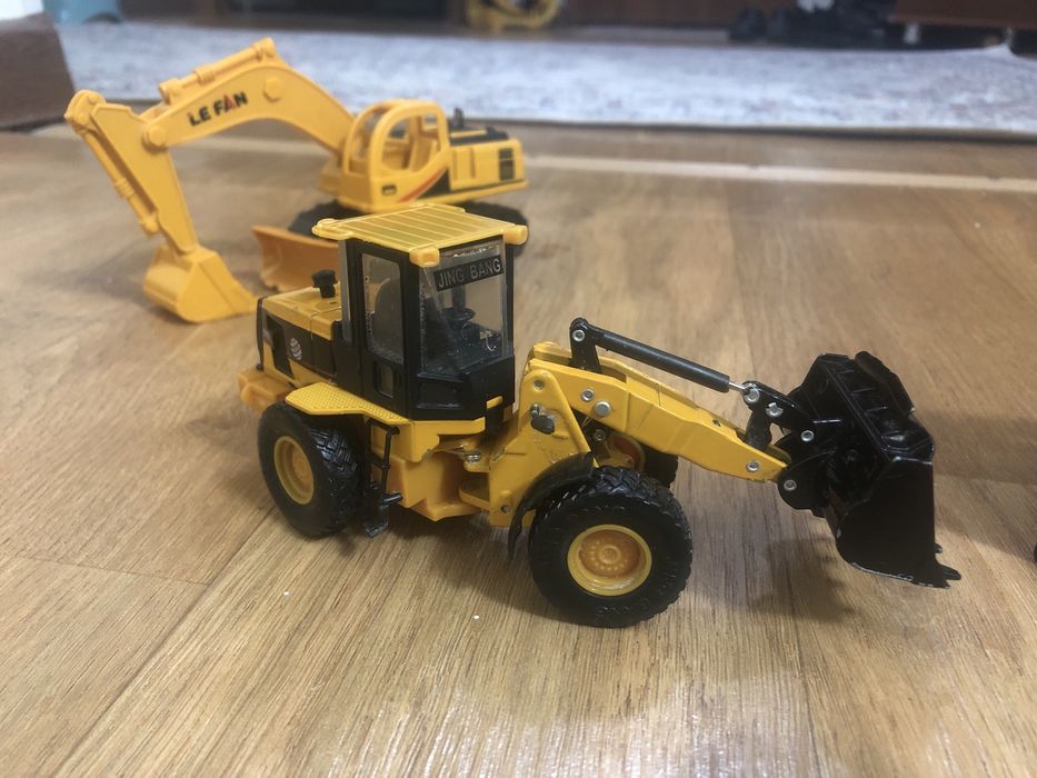 Машины игрушочные