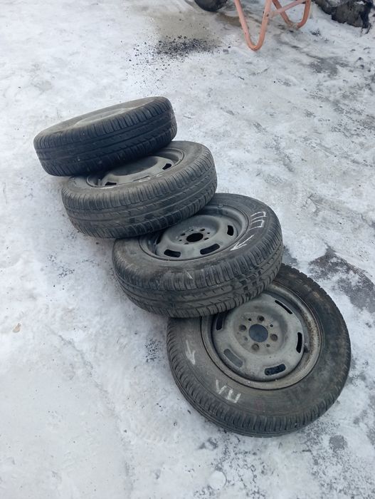 Резина на дисках R13 б/у