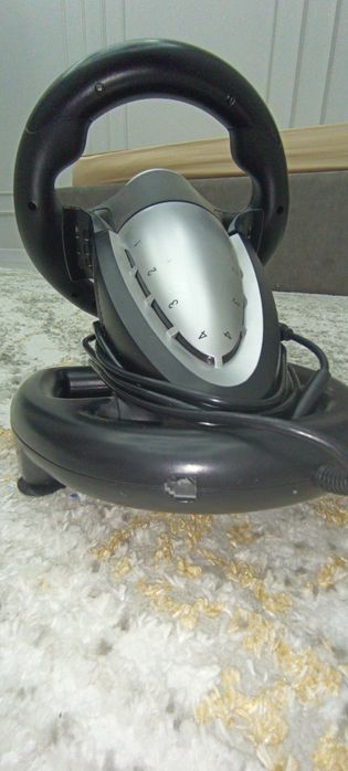 Игровой руль defender