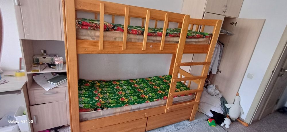 Подам двухъярусная кровать